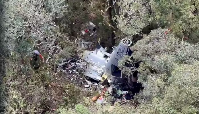 'Colidiu frontalmente com frente fria': condições meteorológicas podem ter contribuído para queda de helicóptero de Rick, diz especialista