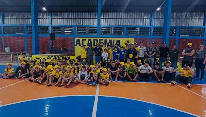 Talentos de Jesus proporciona momento especial às crianças em Campo Bonito