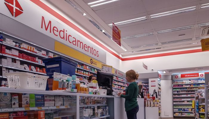 Mudanças na emissão e no controle de receitas médicas entram em vigor