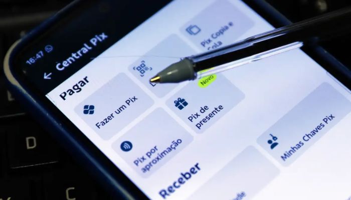 Pix por aproximação deixa de ter teto de R$ 500 a partir desta quinta