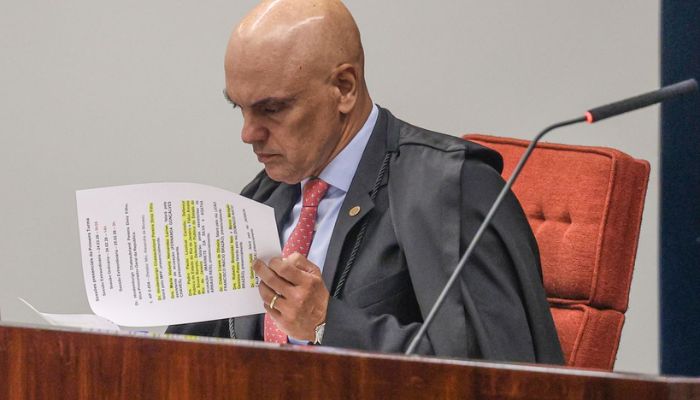 Moraes multa em R$ 5 mil advogado que tentou burlar sistema do STF