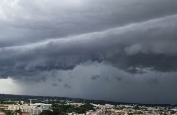 Paraná recebe novo alerta laranja de tempestades com granizo e ventos de até 100 km/h; veja previsão do tempo