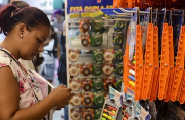 Vendas no comércio varejista têm variação de 0,1% em agosto