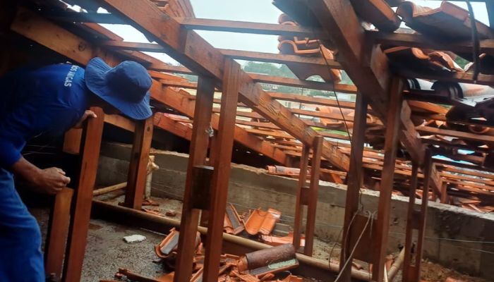 Laranjeiras - Escolas danificadas por temporal são reconstruídas com mão de obra prisional