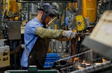 Indústria, comércio e serviços: Agências do Trabalhador ofertam 27,1 mil vagas no Estado