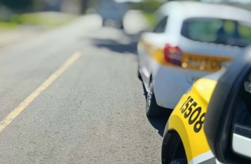 Ação do Detran e BPTran flagra instrutora de autoescola com CNH cassada em Curitiba