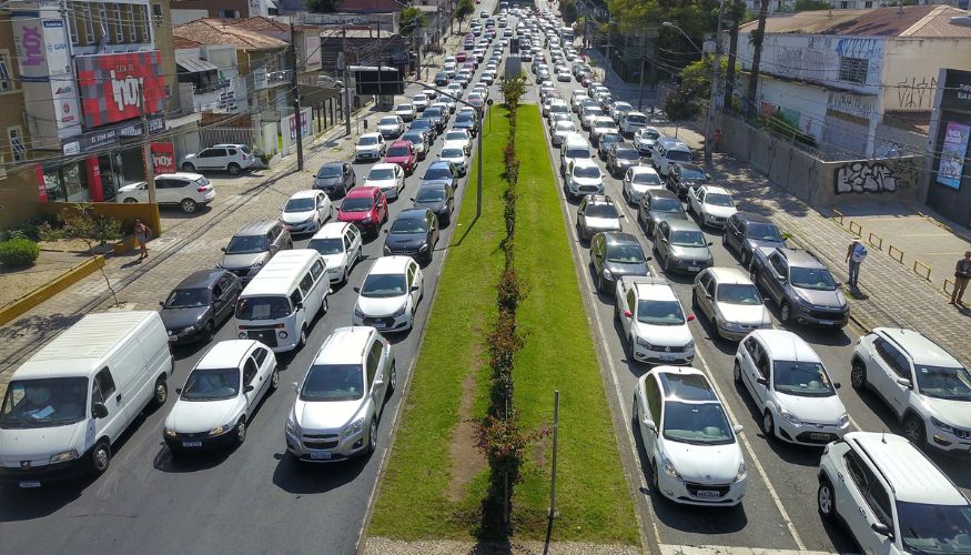 Alerta para placas com final 8, 9 e 0: calendário do licenciamento de 2026 está perto da conclusão