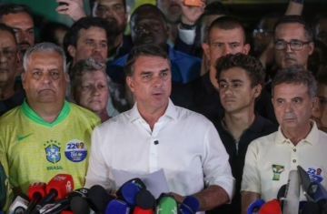 Flávio não reconhece vitória de Lula e tentará anulação do pleito