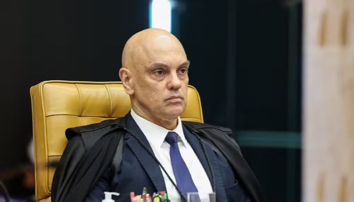 Ministros de Lula e do STF criticam decisões da PF e de Moraes sobre Flávio Bolsonaro