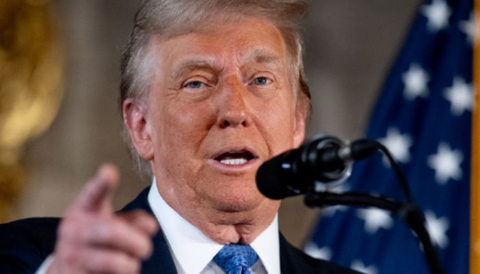 Trump diz que não vai se "envolver", após carta de Flávio Bolsonaro