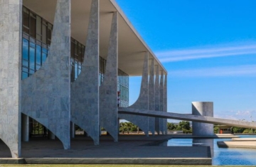 Instituto prevê impacto fiscal de R$ 40 bilhões com medidas de Lula